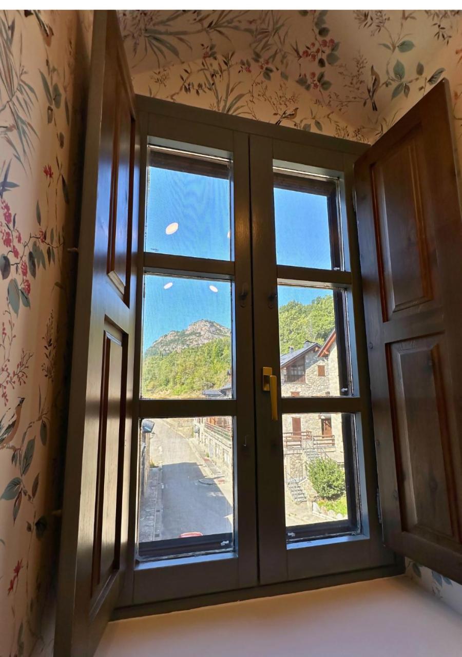 Caldares Exclusivo Atico En El Pueyo De Jaca Appartement Panticosa Buitenkant foto